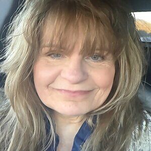 Meet your Posher, Bobbi